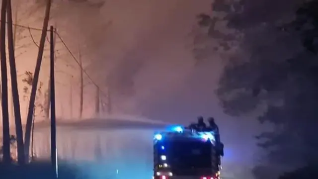 Los bomberos trabajan el departamento de Gironde por dos incendios.