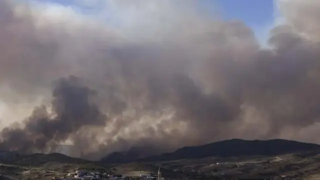 Vista del incendio en el término municipal de Ateca