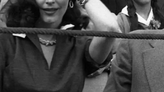 Ava Gardner en la plaza de todos de la Misericordia de Zaragoza.