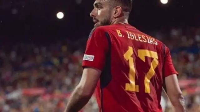 Borja Iglesias durante su debut con España en La Romareda.