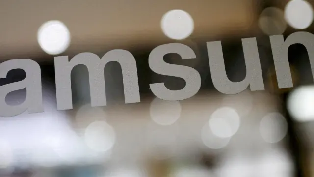 El logo de Samsung en la sede en Seúl.