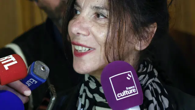 Brigitte Giraud atiende a la prensa, este jueves en París.