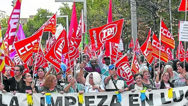 Manifestación del colectivo de las limpiadoras el 27 de octubre por el paseo de la Independencia de Zaragoza, en reivindicación de un convenio justo para el sector.
