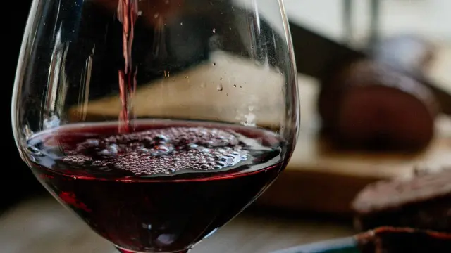 Un buen vino de Aragón no puede faltar en la mesa estas navidades.