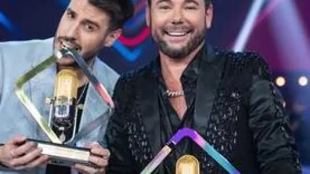 Antonio José y Miguel Poveda se proclamaron ganadores en la final del programa de televisión 'Dúos increíbles'.