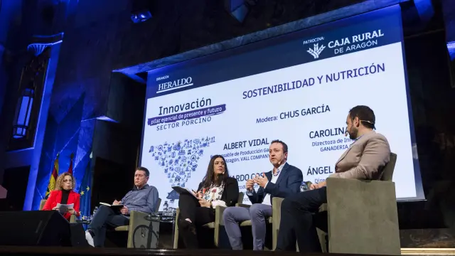 De izquierda a derecha: Chus García, Albert Vidal, Carolina Luna, Eduardo Costa y Ángel Casanova.