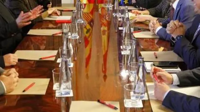Reunión entre los responsables de la empresa Scanmetals y representantes del Gobierno de Aragón, encabezados por el el presidente del Gobierno de Aragón, Javier Lambán.
