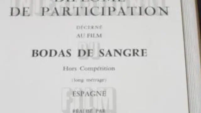Diploma a Saura por 'Bodas de sangre' en Cannes.