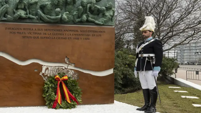 El memorial 'Fosa Común', en la inauguración de este martes.