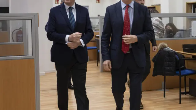 El presidente nacional de la CEOE, Antonio Garamendi, y el máximo responsable de la patronal aragonesa, Miguel Marzo.
