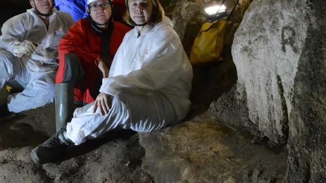 Equipo arqueológico de Cueva de Malalmuerzo.