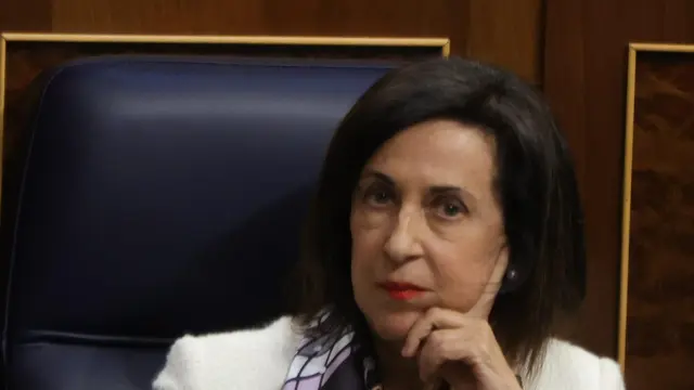 La ministra de Defensa, Margarita Robles, durante una sesión plenaria.