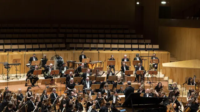 La Sinfónica de la BBC ofreció ayer un concierto en Zaragoza.