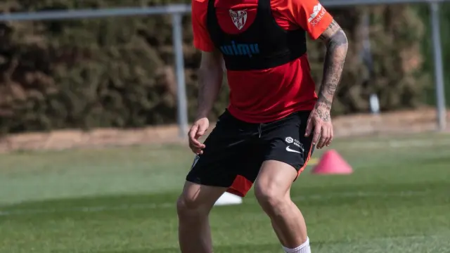 Joaquín Muñoz podría volver ante el Tenerife a una convocatoria con el Huesca.