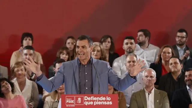 Pedro Sánchez en la presentación de la candidata a la alcaldía de Pamplona