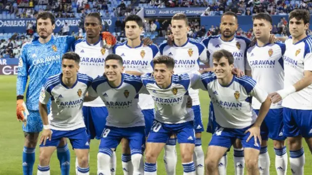 El once inicial del Real Zaragoza este domingo frente a Las Palmas en La Romareda.