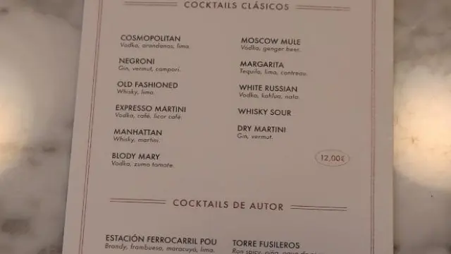Lista de los coktails que ofrece el bar de La Bibliioteca del Royal Hideaway Hotel de Canfranc.