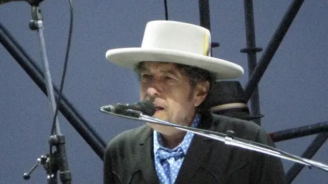 Bob Dylan, en su concierto en Zaragoza en 2008.