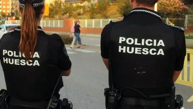 Agentes de la Policía Local de Huesca.