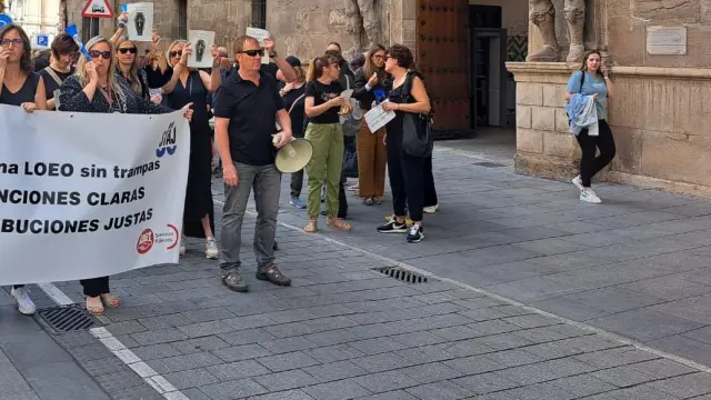 Concentración de los funcionarios de Justicia en Zaragoza