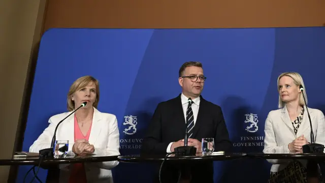 Los cuatro representantes de los partidos de la coalición finlandesa.