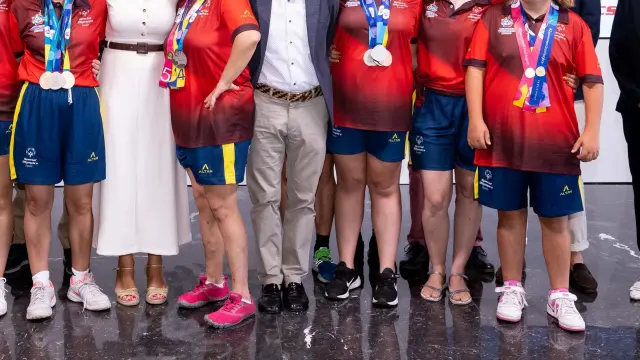 Recepción en el Ayuntamiento de Zaragoza a los deportistas de Special Olympics Aragón por sus 13 medallas en los Juegos Mundiales