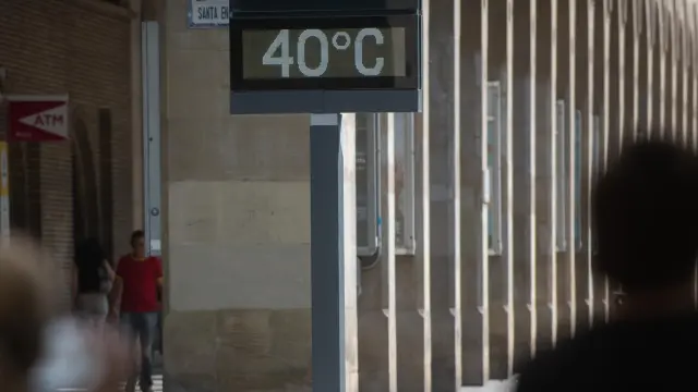 Termómetros a 40 grados en el centro de Zaragoza