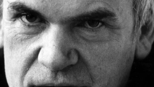 El gran escritor, apasionado de la música y el cine, Milan Kundera (1929-2023).