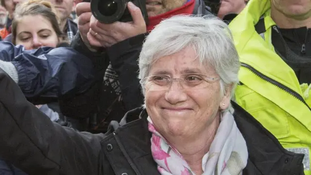 Los Mossos d'Esquadra han detenido a la eurodiputada de JxCat Clara Ponsatí este lunes en Barcelona,