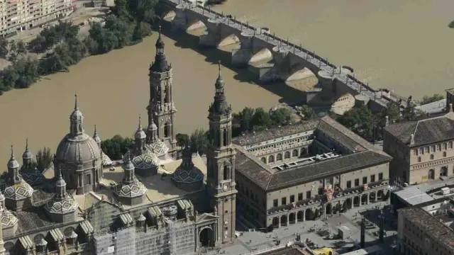 Vista aérea de la plaza del Pilar.