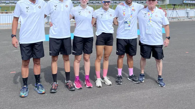El aragonés equipo español, en el Mundial de biatlón de verano.