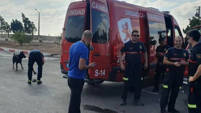 Los bomberos, este lunes en el trayecto a Marruecos