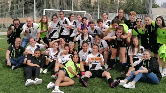 Equipo del CD Unión La Jota Vadorrey, uno de los clubes que ya cuentan con sección femenina propia.