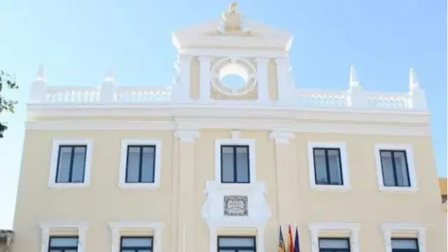 Fachada del Ayuntamiento de Godella (Valencia).
