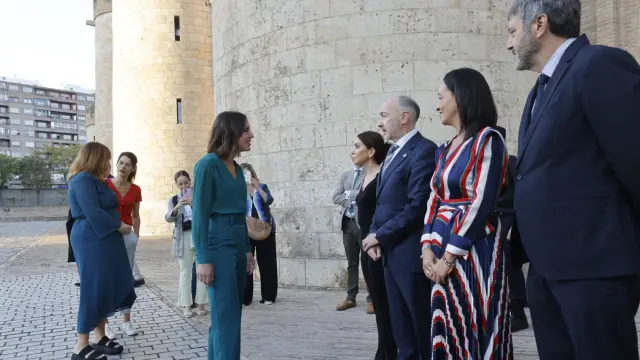 Tensa visita de Irene Montero a las Cortes de Aragón