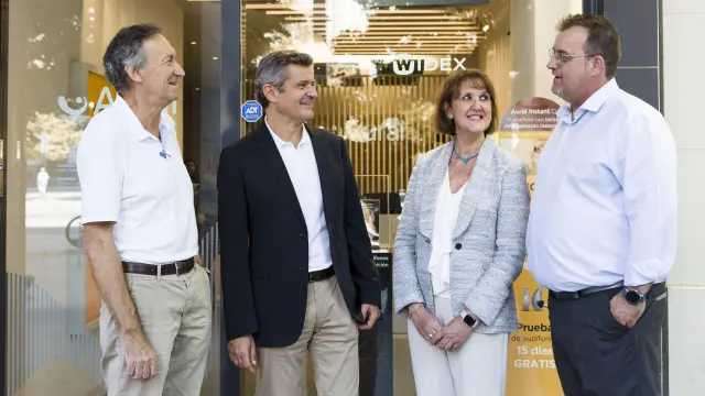 De izquierda a derecha: Francesc Daumal, Juan Ignacio Martínez, Lourdes Alonso y Roberto Esteban