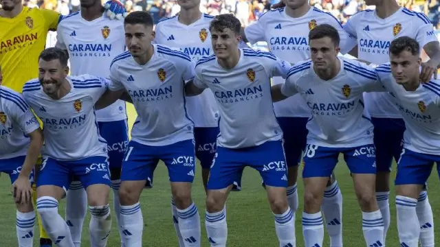 El once inicial del Real Zaragoza en el partido de este domingo ante el Mirandés en La Romareda.
