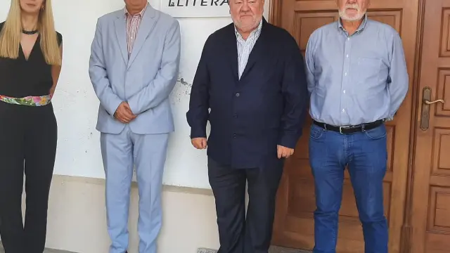 Tania Solans, presidenta de La Litera; Carlos Campo, subdelegado del Gobierno en Huesca; Luis Roldán, secretario general de la Delegación de la DGA, y José Esteban Bueno, jefe del Área Funcional de Agricultura.