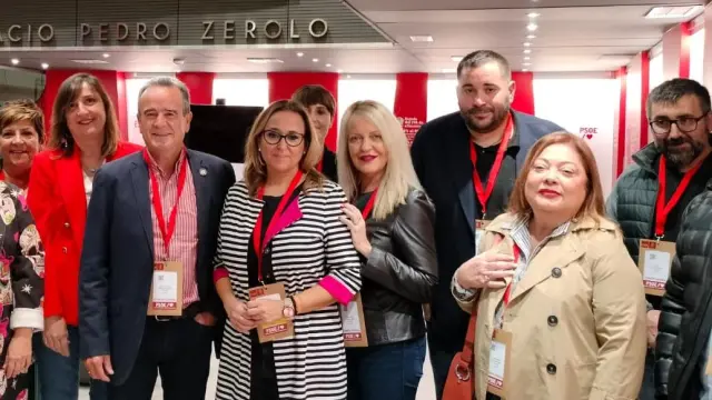 Miembros del PSOE-Aragón en el Comité Federal socialista en Madrid.