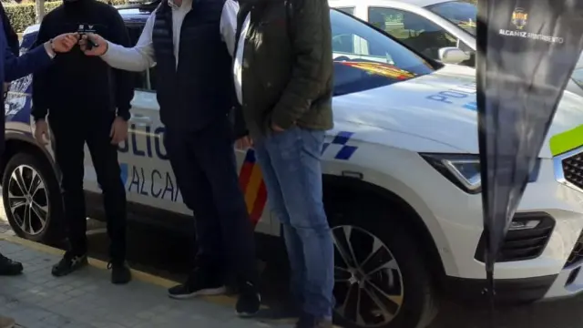 Entrega del nuevo coche de la Policía Local de Alcañiz