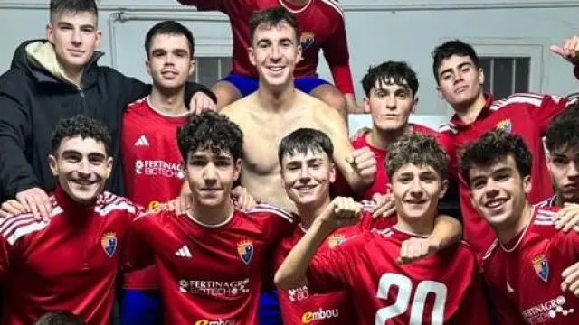 Los jugadores del Teruel celebran la victoria