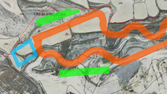 Boceto del primer diseño contemplado para el circuito de autocross Castillo de Ayud.