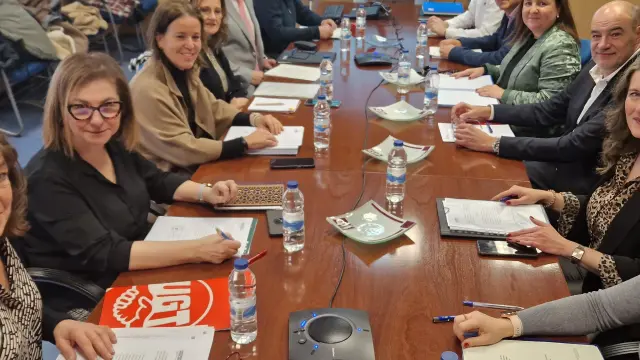 La Comisión Permanente del Consejo Aragonés de Formación Profesional se ha reunido hoy en la sede del Inaem