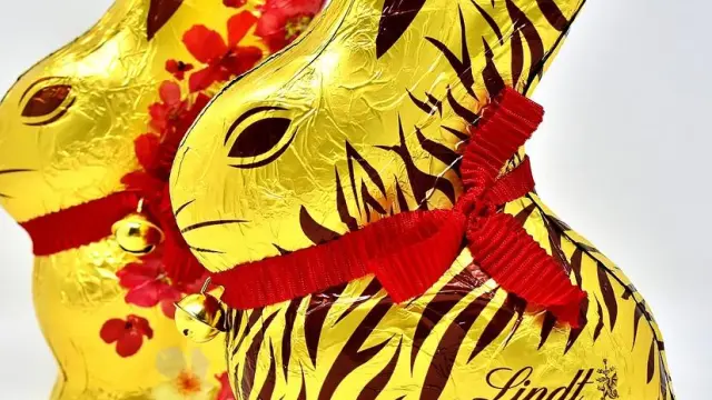 Acusan a la célebre chocolatera suiza Lindt de lazos con la explotación infantil en África.
