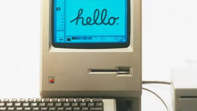 Fotografía cedida por el Computer History Museum (CHM) donde se muestra un ordenador personal (PC) Apple Macintosh de 1984.