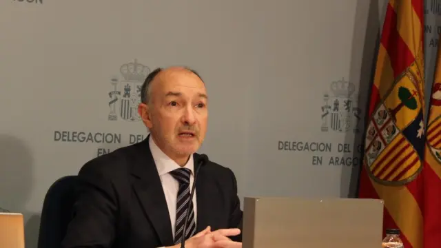 El delegado del Gobierno en Aragón, Fernando Beltrán, en su comparecencia de este miércoles para detallar inversiones del Estado en Aragón.