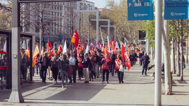 Los manifestantes, en el paseo de la Independencia de Zaragoza.
