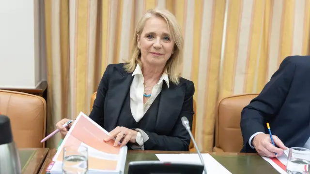 La presidenta interina de RTVE, Elena Sánchez Caballero, durante una Comisión de control parlamentario de RTVE, en el Congreso de los Diputados.