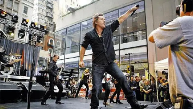 Springsteen y la E Street Band, durante una actuación callejera en Nueva York, en septiembre de 2007