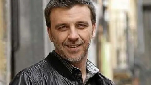 Armando del Río debuta hoy como presentador en Aragón TV.